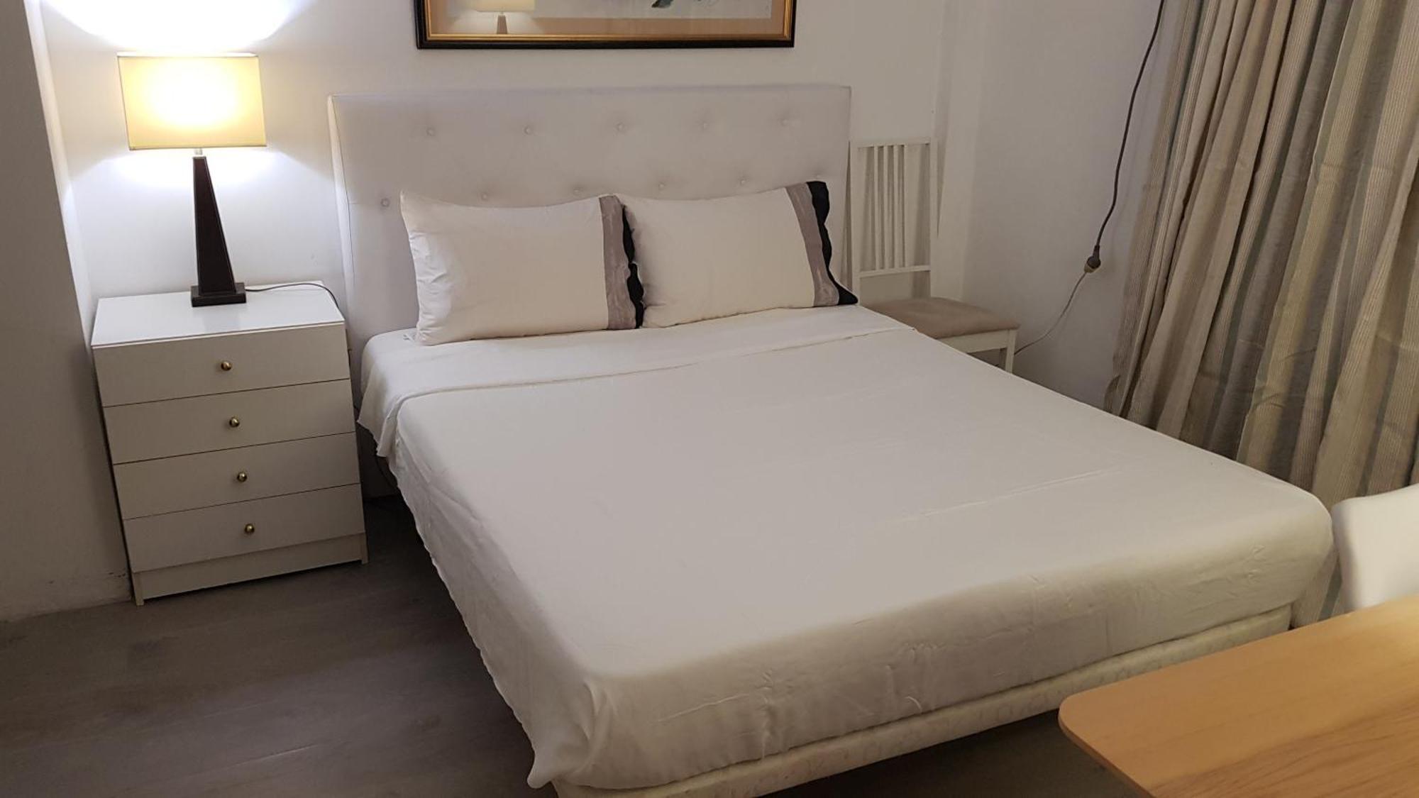 Little Peaceful Retreat Room With Bath, Heating, Terrace, Free Wifi Fridge Easy Parking Марбелья Экстерьер фото